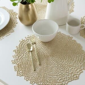 Set of 6 Gold silicone place mats 15” round